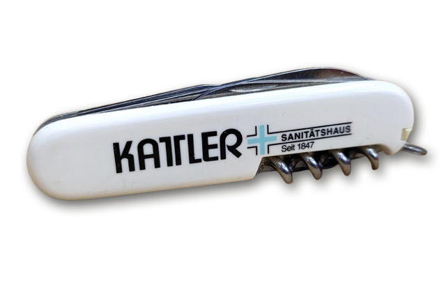 Darmstadt-Silhouette auf Victorinox®-Messergriff für Sanitätshaus Kattler in Darmstadt | Rückseite